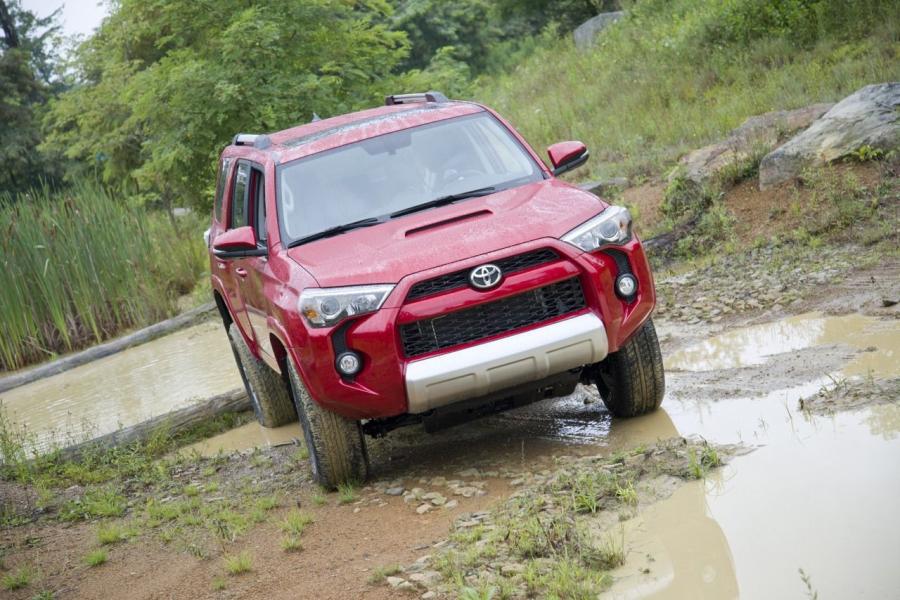  Toyota 4Runner 2014 года  (фото 45 из 55)